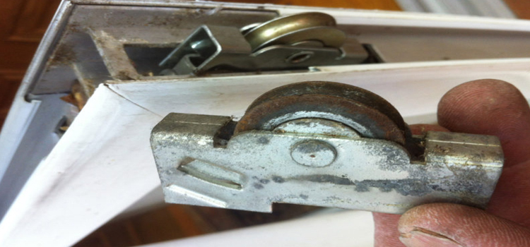 screen door roller repair in Emeryville